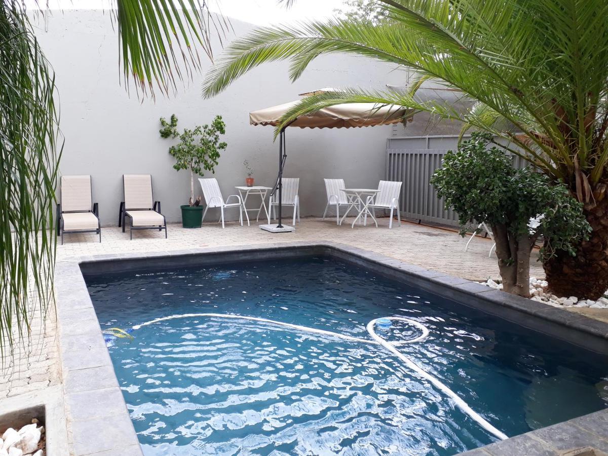 Apartamento Bateleur Self Catering Cc Windhoek Exterior foto