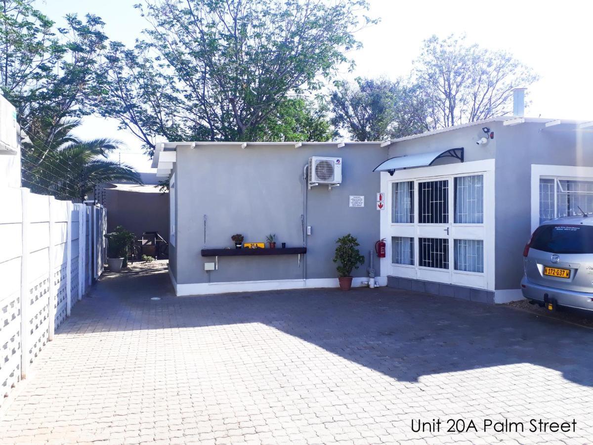 Apartamento Bateleur Self Catering Cc Windhoek Exterior foto