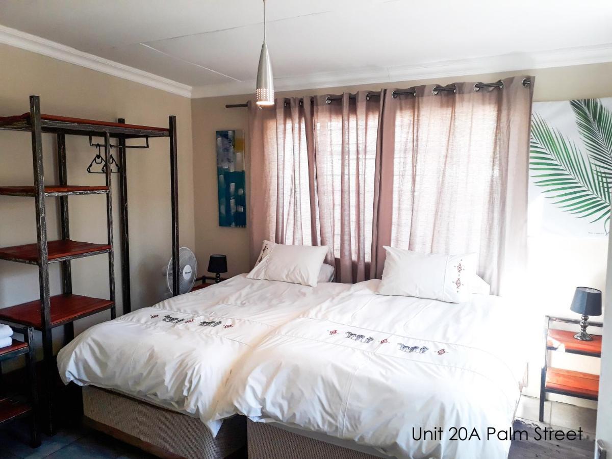 Apartamento Bateleur Self Catering Cc Windhoek Exterior foto